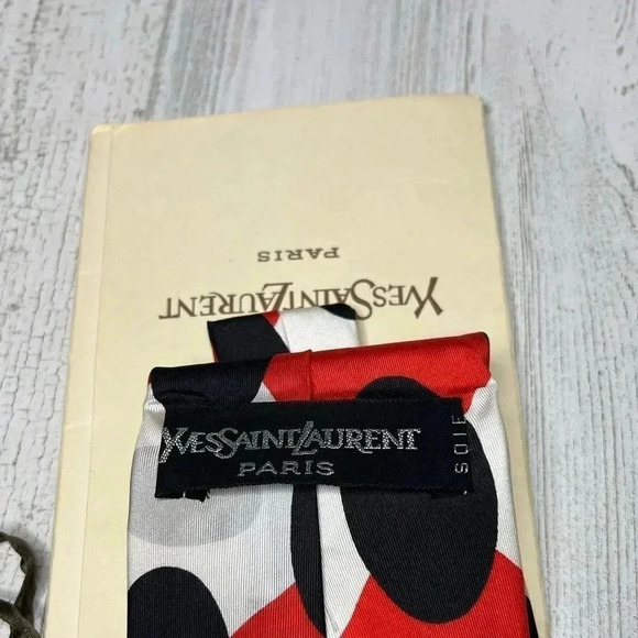 Yves Saint Laurent Vintage Silk Tie Red White and Black - Picture 6 of 7